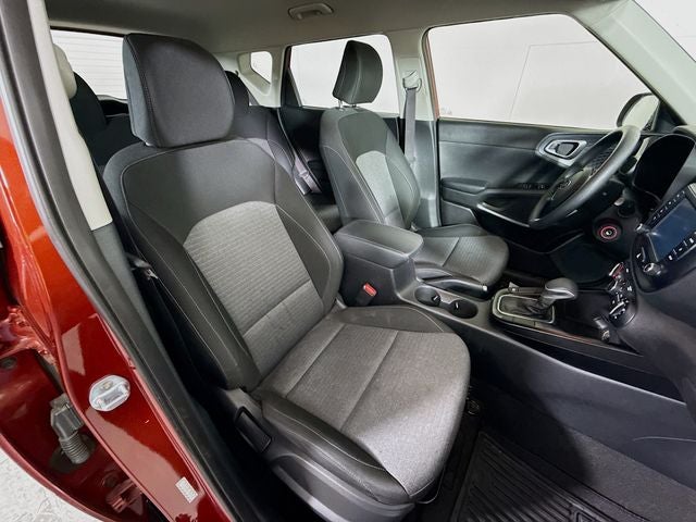 2020 Kia Soul S w/ APPLE CARPLAY