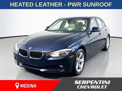 2013 BMW 3 Series 320i xDrive w/ HEATED LEATHER