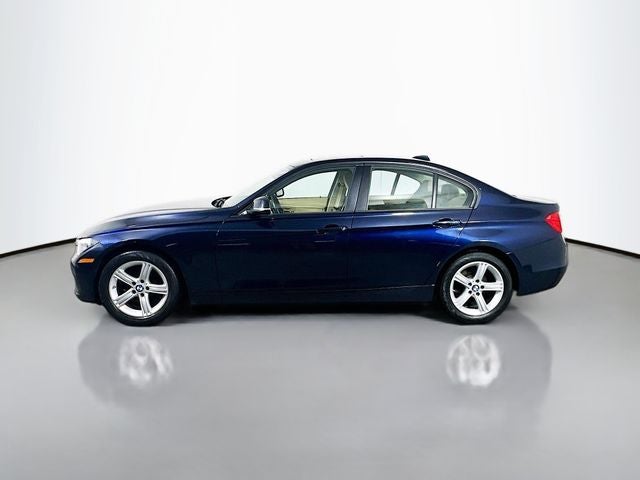 2013 BMW 3 Series 320i xDrive w/ HEATED LEATHER