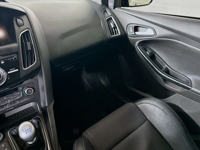 2016 Ford Focus RS w/ RECARO SEATS