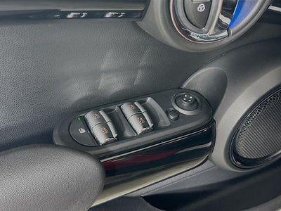 2019 MINI Cooper S Signature w/ MOONROOF