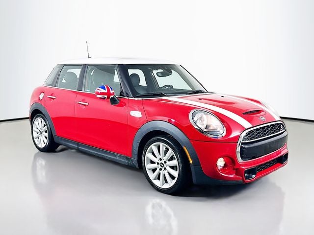 2019 MINI Cooper S Signature w/ MOONROOF