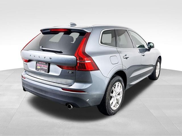 2020 Volvo XC60 T5 Momentum AWD w/ PWR SUNROOF