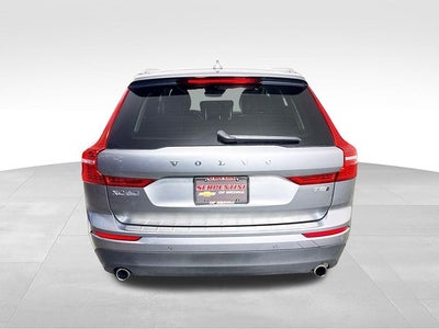 2020 Volvo XC60 T5 Momentum AWD w/ PWR SUNROOF