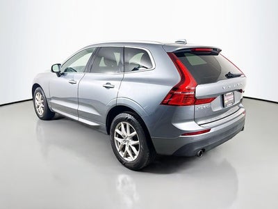 2020 Volvo XC60 T5 Momentum AWD w/ PWR SUNROOF