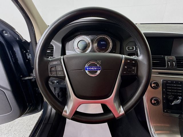 2012 Volvo XC60 T6 AWD w/ ONLY 53K MILES