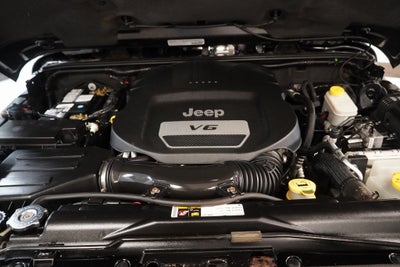 2014 Jeep Wrangler Unlimited Sahara 4X4