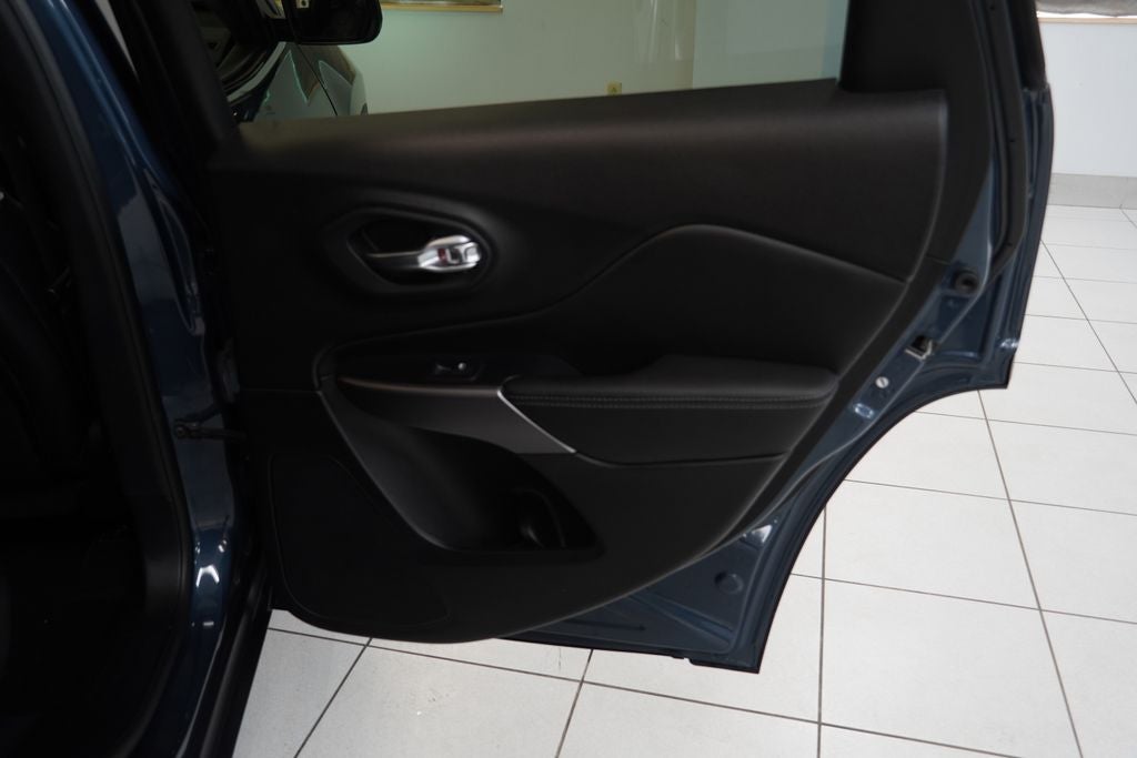 2021 Jeep Cherokee Latitude Lux 4WD