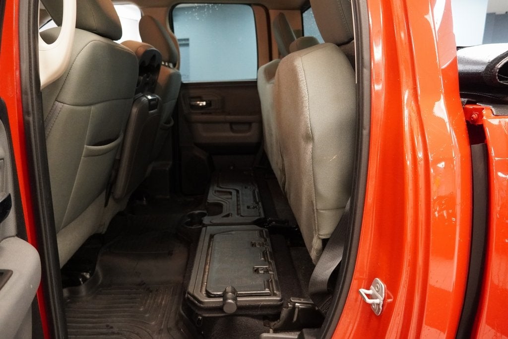 2014 RAM 1500 Big Horn 4X4 5.7L HEMI V8