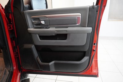 2014 RAM 1500 Big Horn 4X4 5.7L HEMI V8