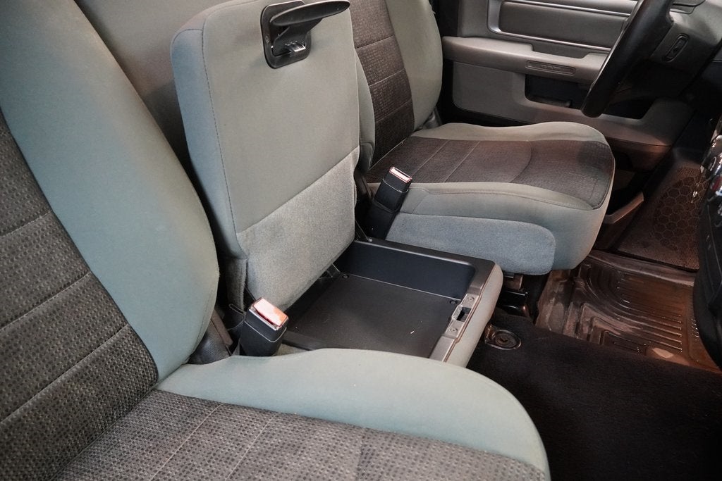 2014 RAM 1500 Big Horn 4X4 5.7L HEMI V8
