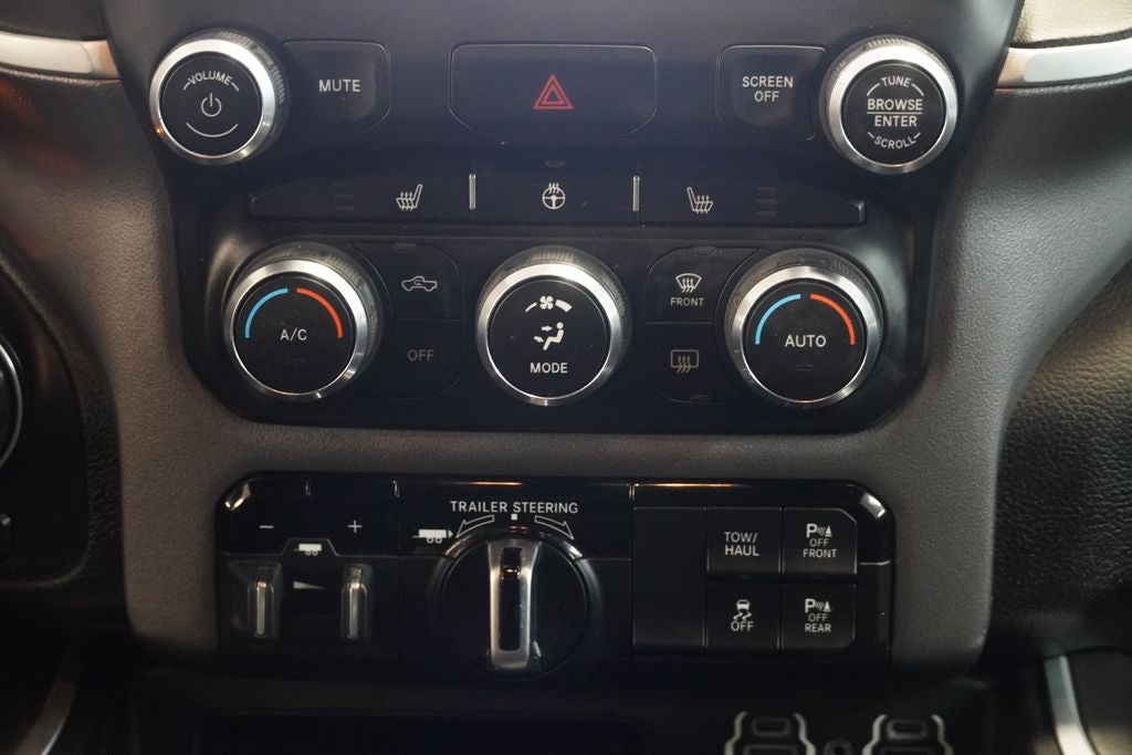 2022 RAM 1500 Big Horn/Lone Star CREW CAB 4X4