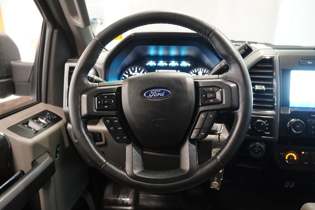 2020 Ford F-150 XLT 4WD CREW CAB
