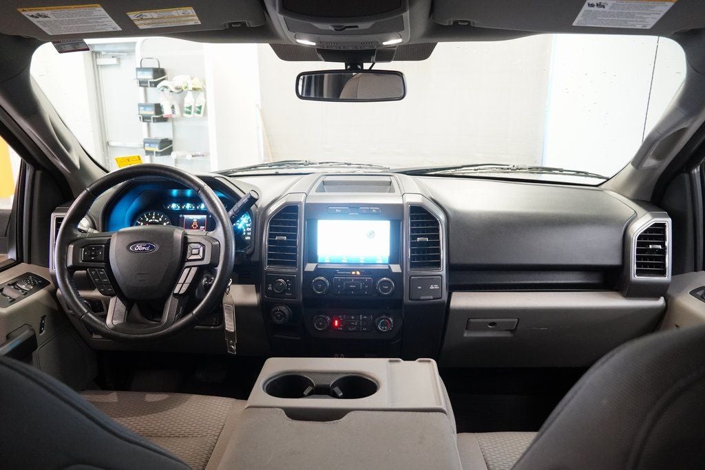 2020 Ford F-150 XLT 4WD CREW CAB