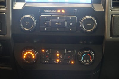 2020 Ford F-150 XLT 4WD CREW CAB