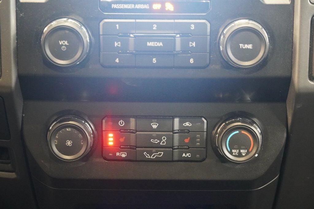 2020 Ford F-150 XLT 4WD CREW CAB