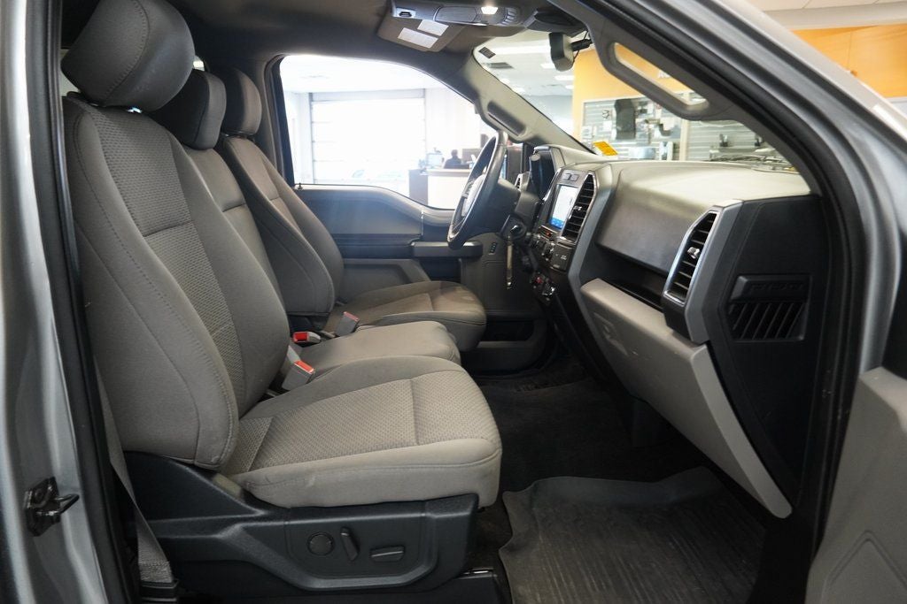 2020 Ford F-150 XLT 4WD CREW CAB