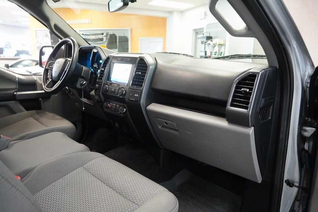 2020 Ford F-150 XLT 4WD CREW CAB