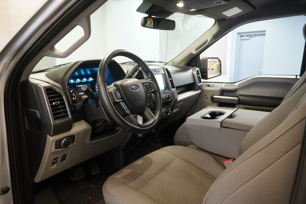 2020 Ford F-150 XLT 4WD CREW CAB