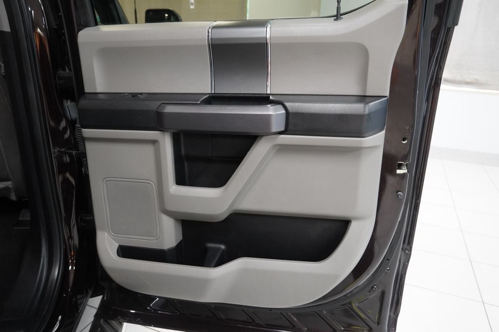 2018 Ford F-150 XLT CREW CAB 4X4