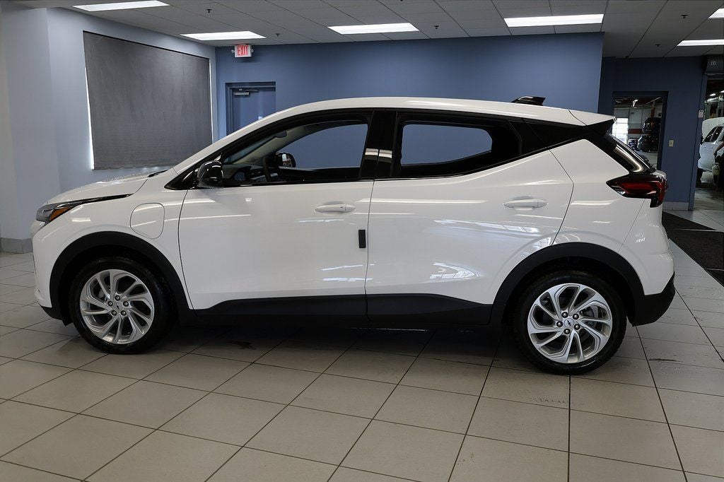 2027 Chevrolet Bolt EV LT