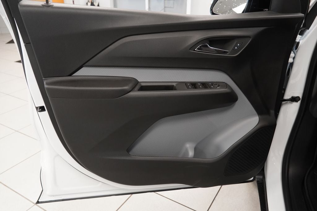 2027 Chevrolet Bolt EV LT