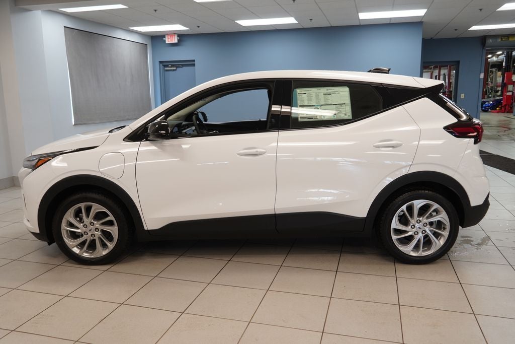 2027 Chevrolet Bolt EV LT