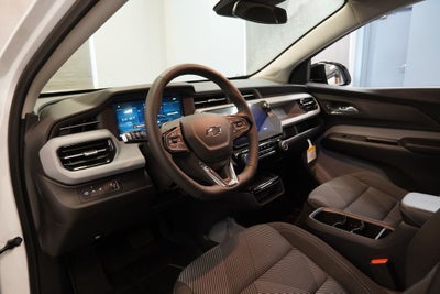 2027 Chevrolet Bolt EV LT