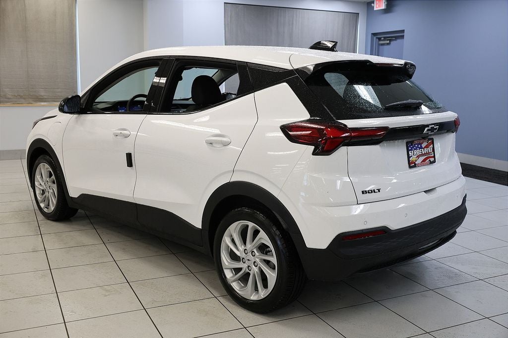 2027 Chevrolet Bolt EV LT
