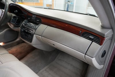 2000 Cadillac DeVille Base