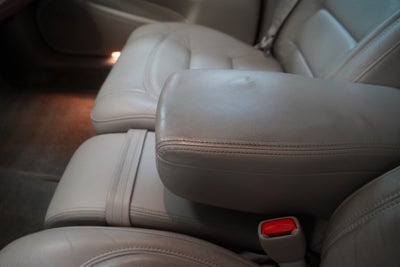 2000 Cadillac DeVille Base