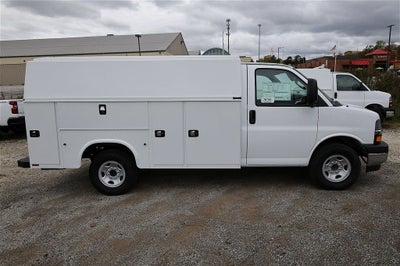 2025 Chevrolet Express 3500 Work Van Cutaway