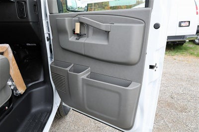 2025 Chevrolet Express 3500 Work Van Cutaway