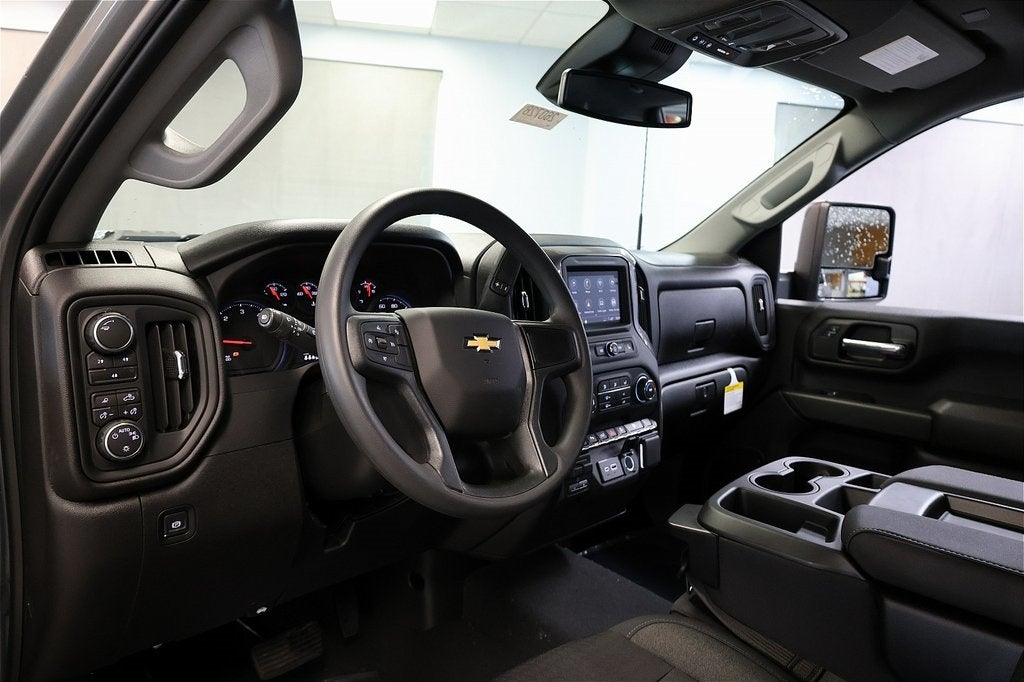 2026 Chevrolet Silverado 2500HD Custom