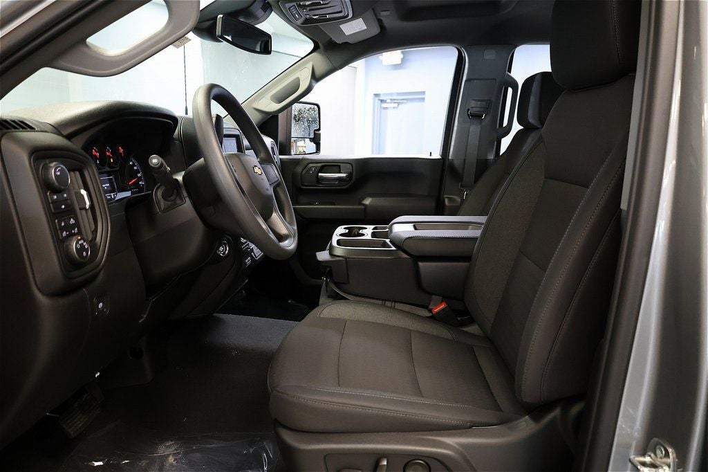 2026 Chevrolet Silverado 2500HD Custom