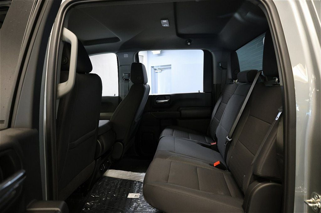 2026 Chevrolet Silverado 2500HD Custom