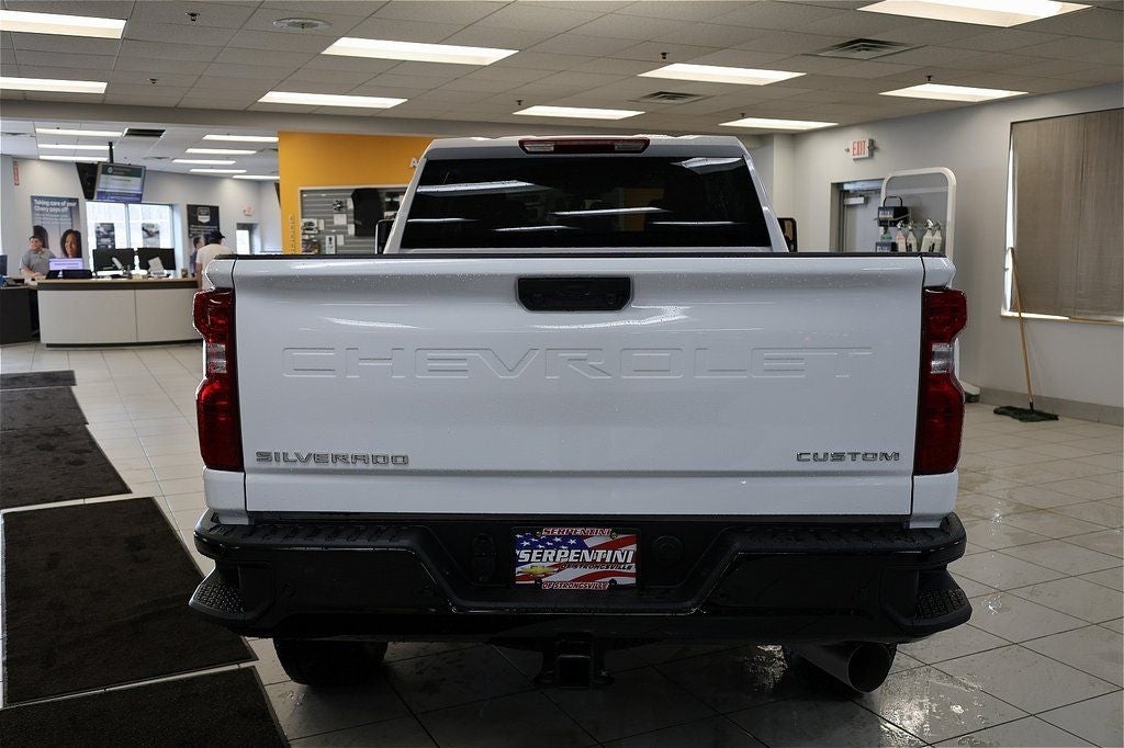 2026 Chevrolet Silverado 2500HD Custom