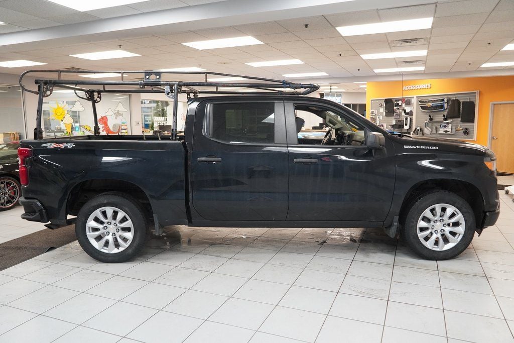 2022 Chevrolet Silverado 1500 Custom 4WD CREW CAB