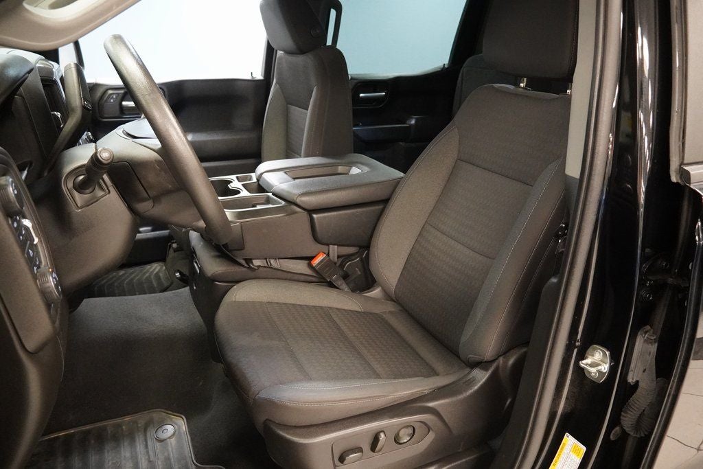 2022 Chevrolet Silverado 1500 Custom 4WD CREW CAB