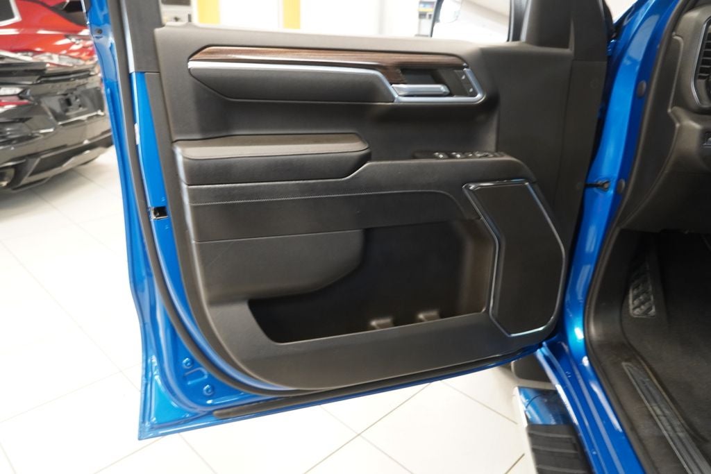 2023 Chevrolet Silverado 1500 LT LT1 CREW CAB 4X4