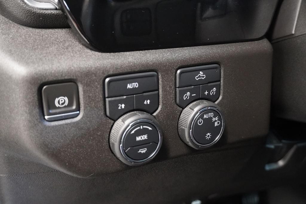 2023 Chevrolet Silverado 1500 LT LT1 CREW CAB 4X4