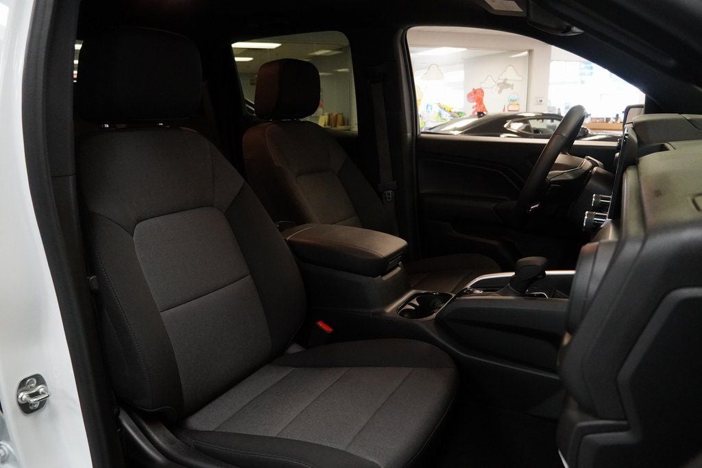 2025 Chevrolet Colorado Work Truck