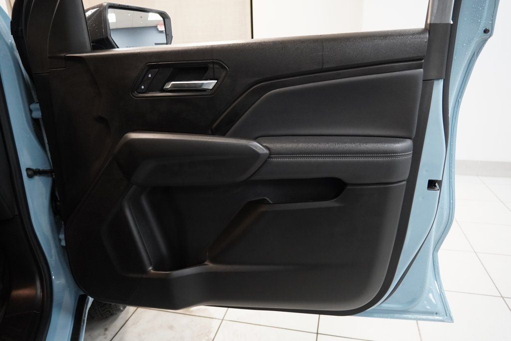 2025 Chevrolet Colorado LT