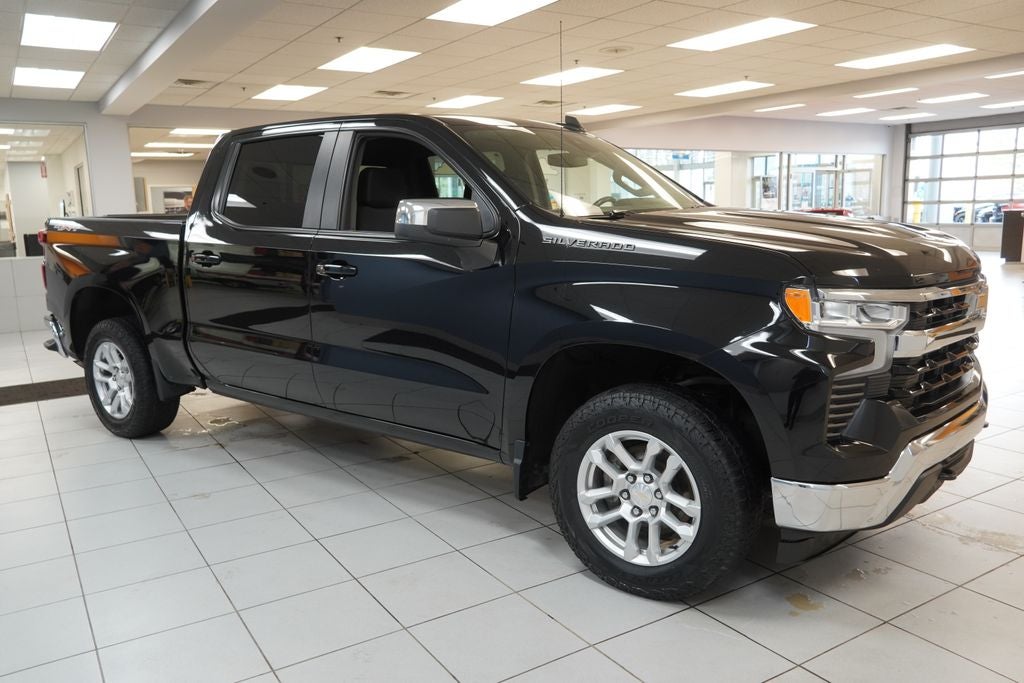 2024 Chevrolet Silverado 1500 LT LT1 CREW CAB 4X4