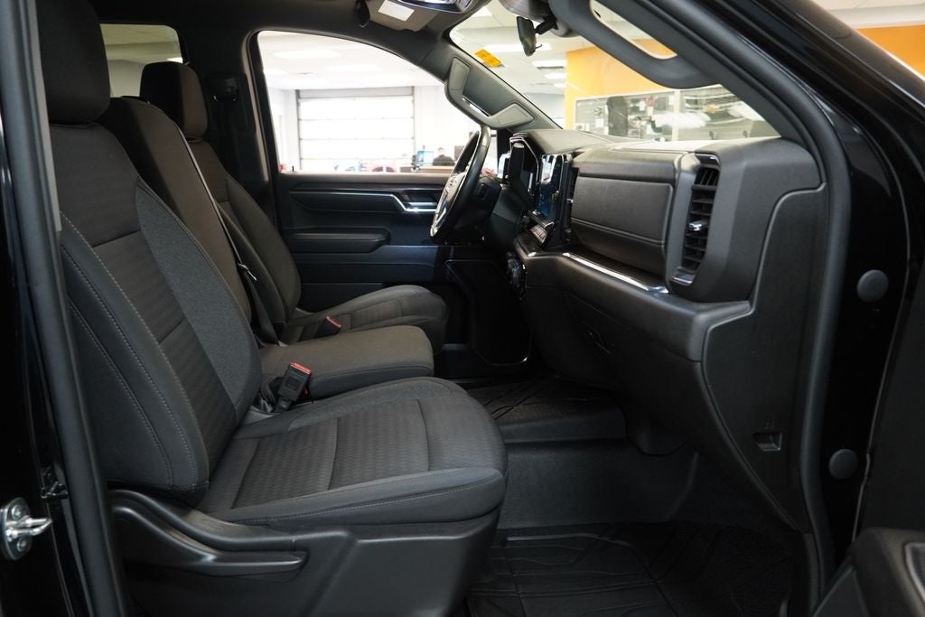 2024 Chevrolet Silverado 1500 LT LT1 CREW CAB 4X4
