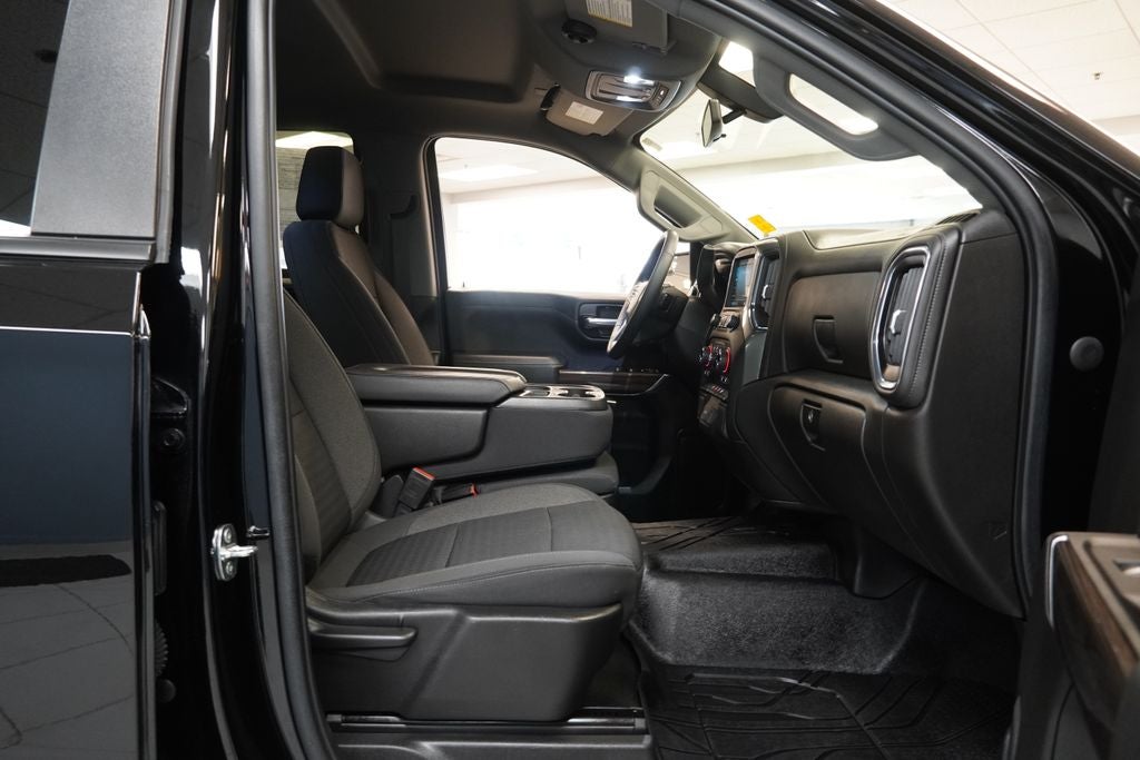 2022 Chevrolet Silverado 1500 LTD RST CREW CAB 4X4