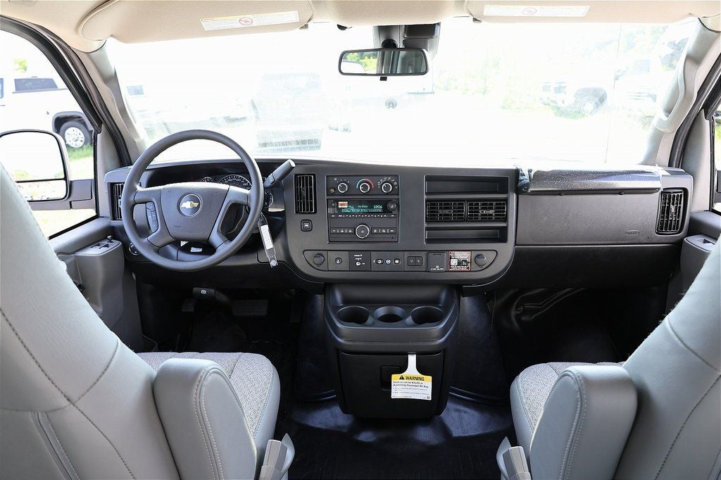 2025 Chevrolet Express 2500 Work Van Cargo