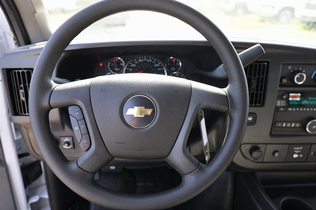 2025 Chevrolet Express 2500 Work Van Cargo