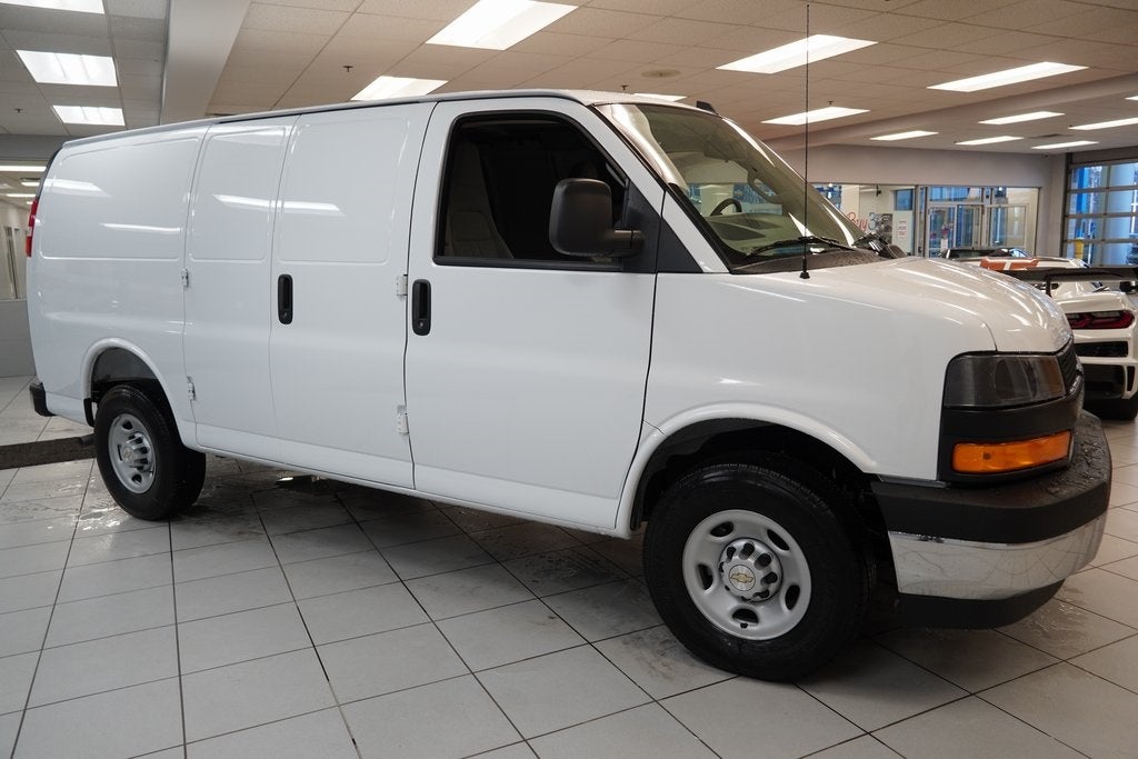 2025 Chevrolet Express 2500 Work Van Cargo
