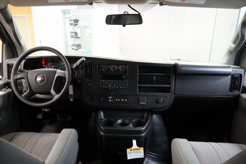2025 Chevrolet Express 2500 Work Van Cargo